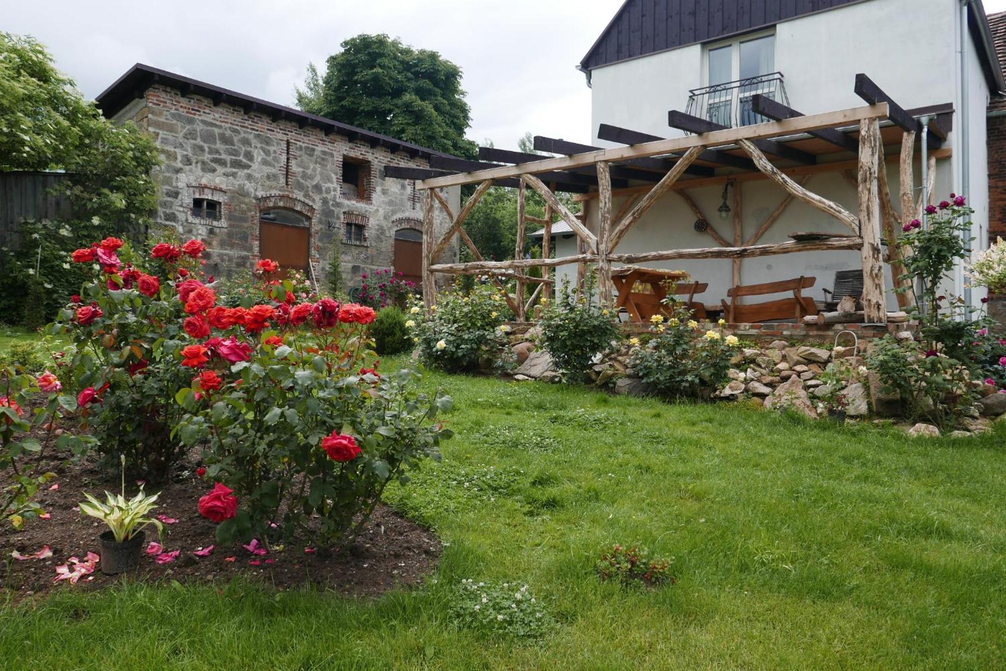 Roze I Jablonie Agroturystyka Gryfów Śląski Exteriör bild